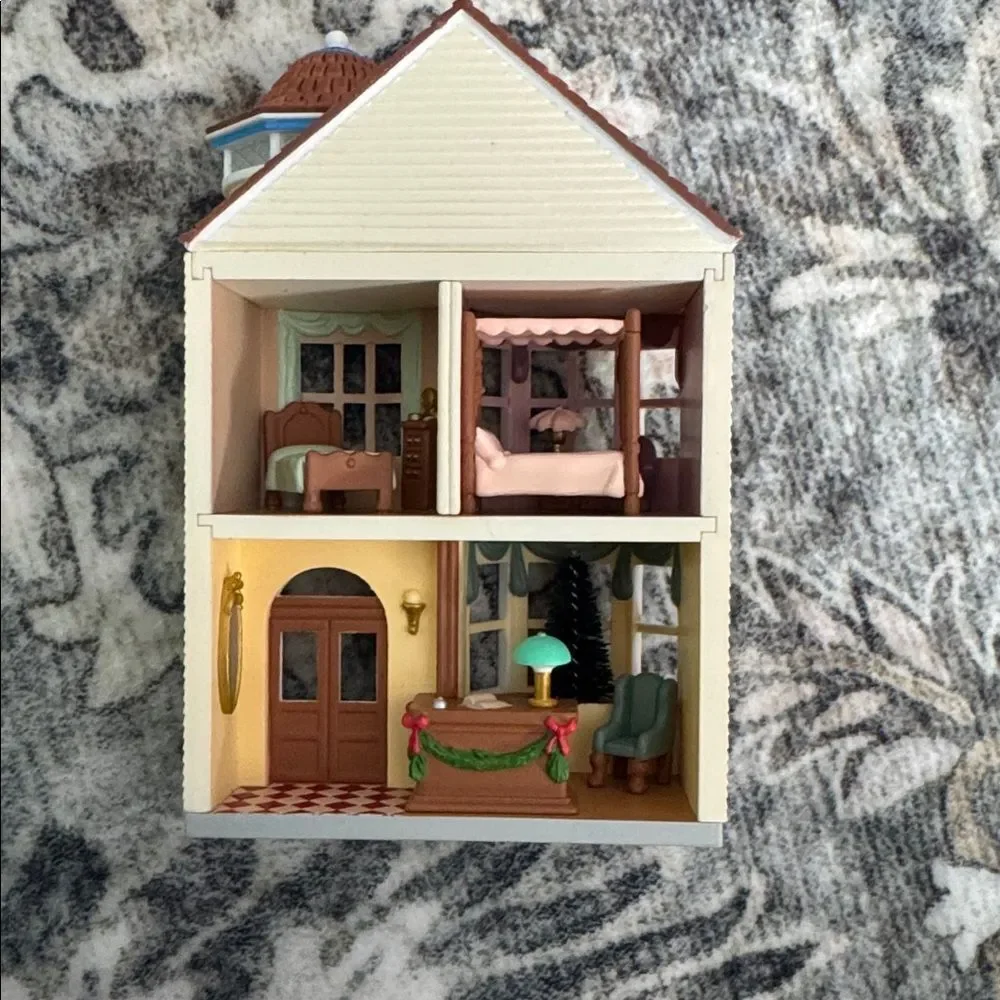 Hallmark 2002 Victorian Inn Ornament